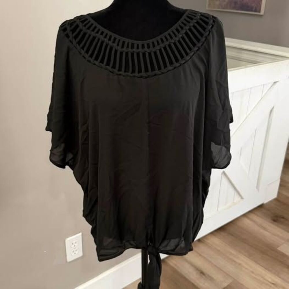 Maurices Black Lattice Neck Tie-Hem Top Size XL